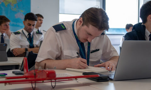 Modular ATPL Pilot Training in Oxford | Leading Edge Aviation